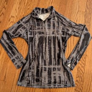 Under Armour Coldgear Women's Black and Gray Patterned Long Sleeve Quarter zip